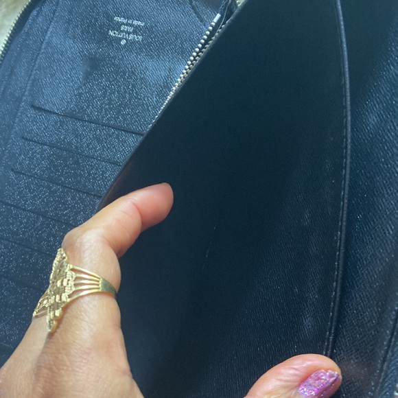 Authentic LOuis Vuitton Organizer - Picture 13 of 16